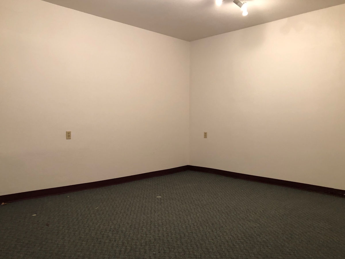 203 W Main Ave - Photo 11
