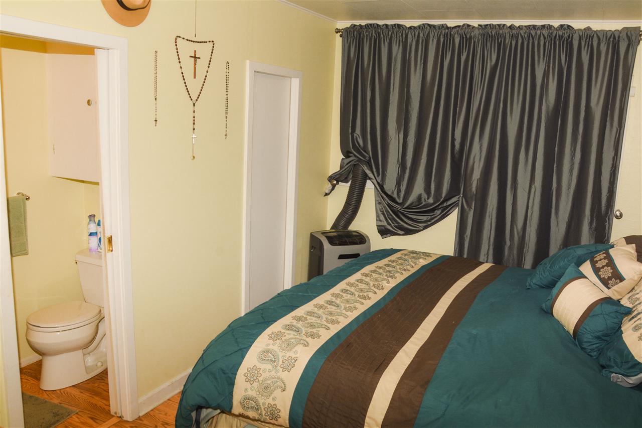 4 SW College Ave - Photo 12