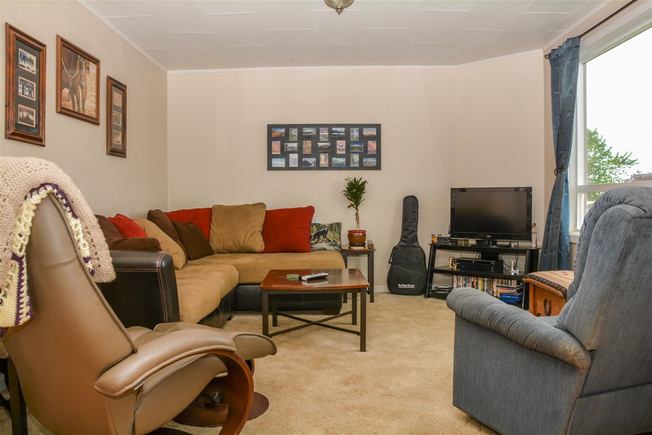 4 SW College Ave - Photo 3