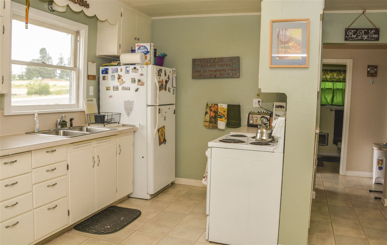 4 SW College Ave - Photo 9