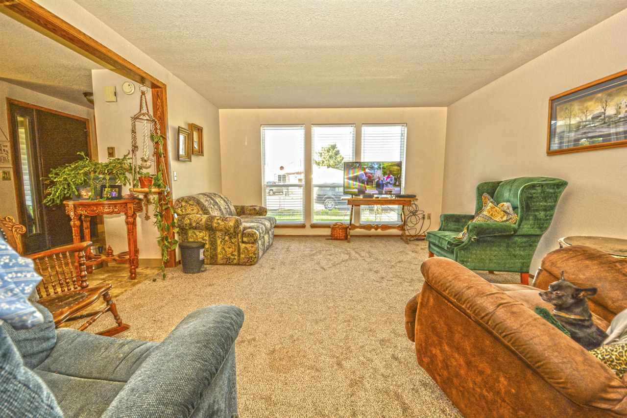 207 Marshall St - Photo 7