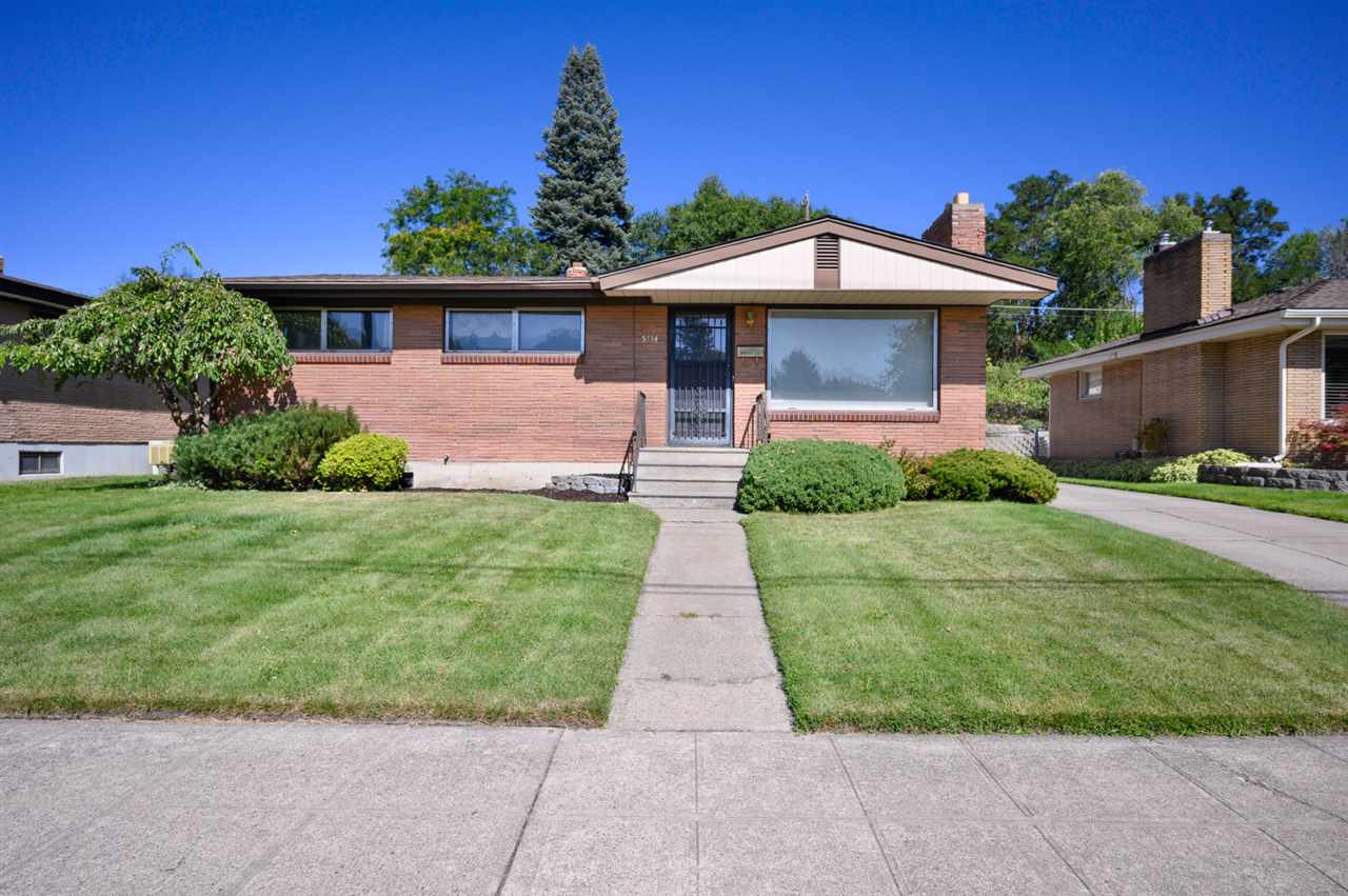 5734 N Driscoll Blvd - Photo 1