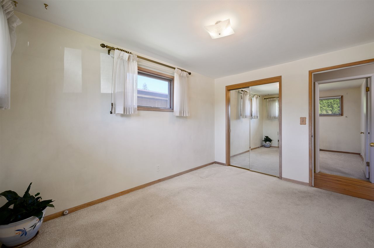 5734 N Driscoll Blvd - Photo 7