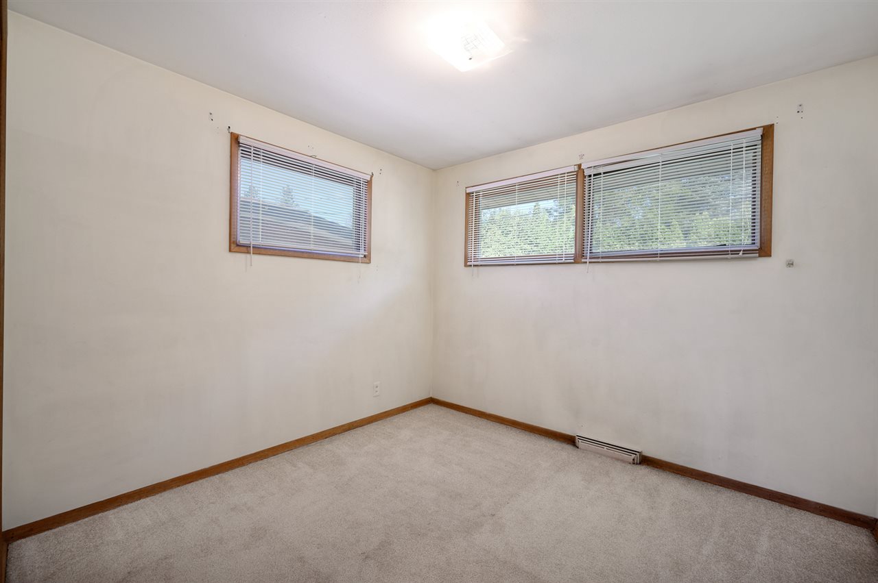 5734 N Driscoll Blvd - Photo 10