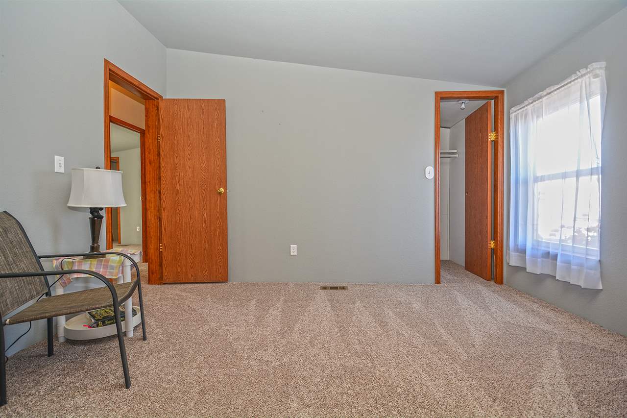 7 Marshall St - Photo 11