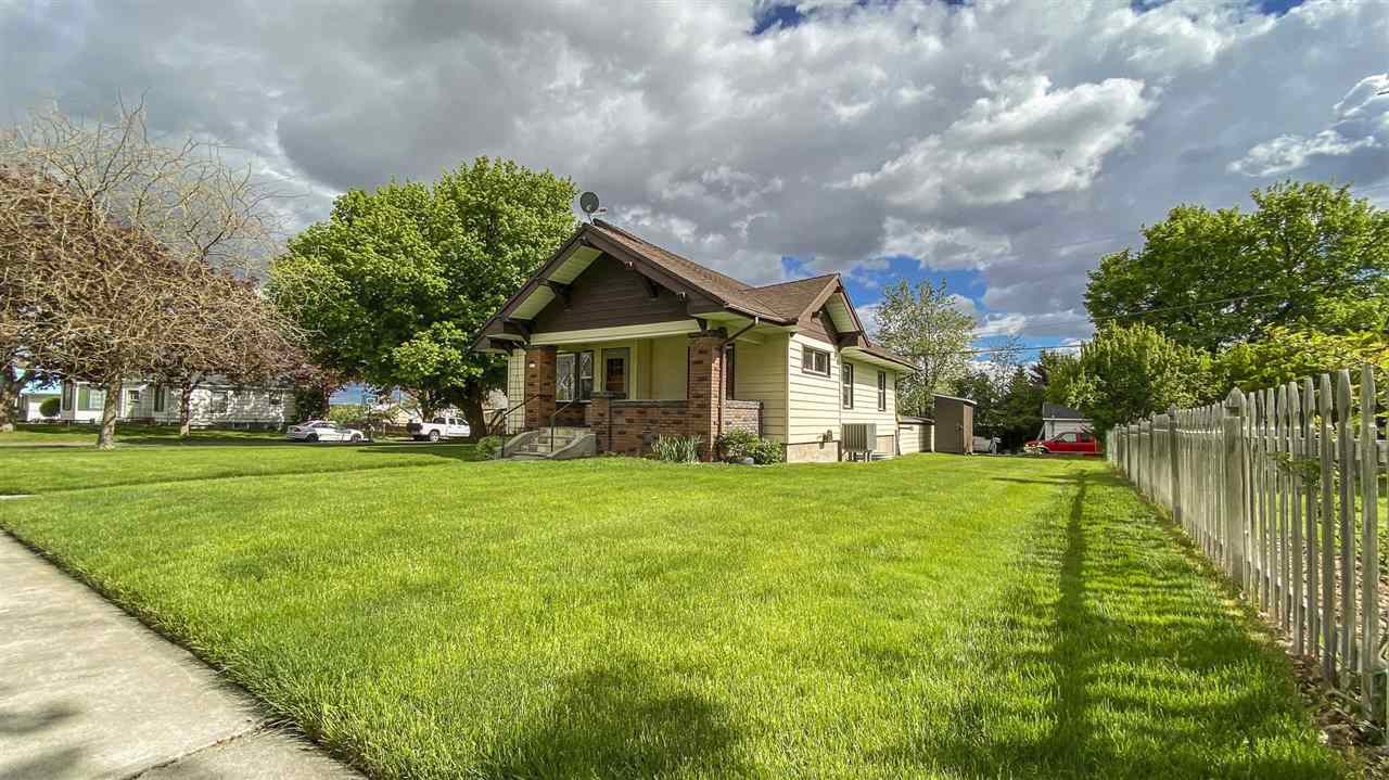 311 Sinclair St - Photo 2