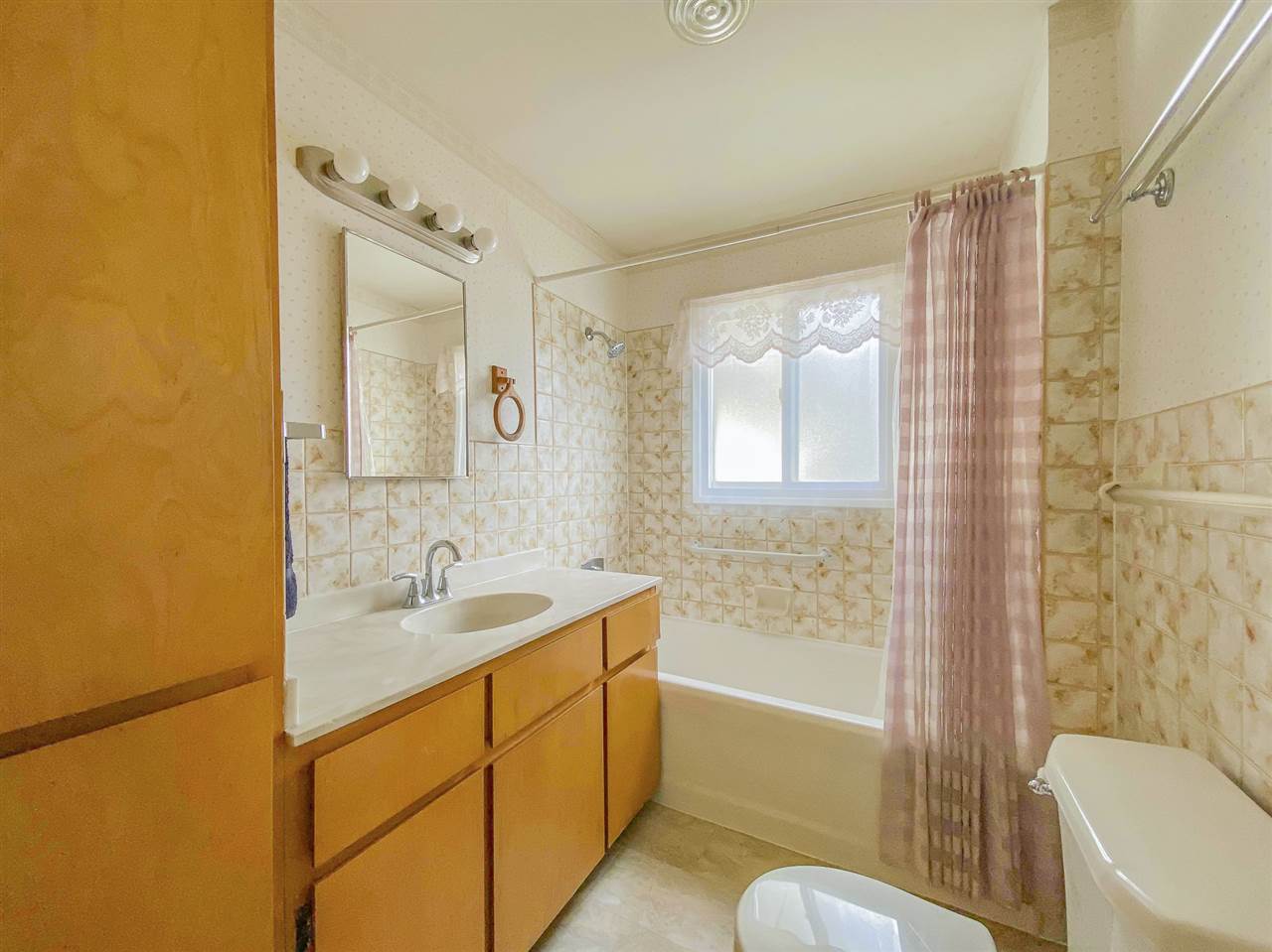311 Sinclair St - Photo 14
