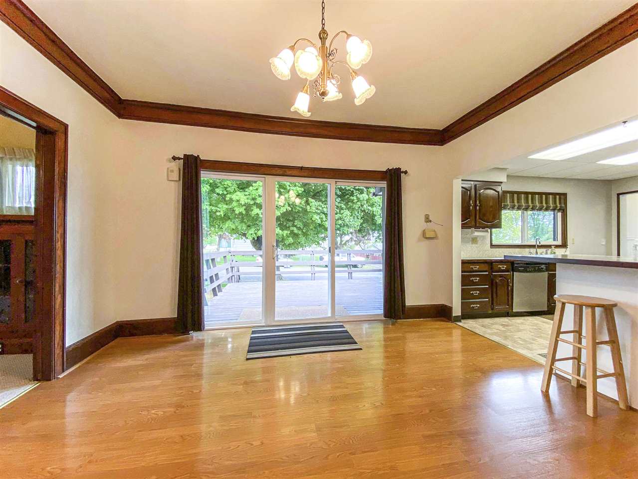 311 Sinclair St - Photo 10