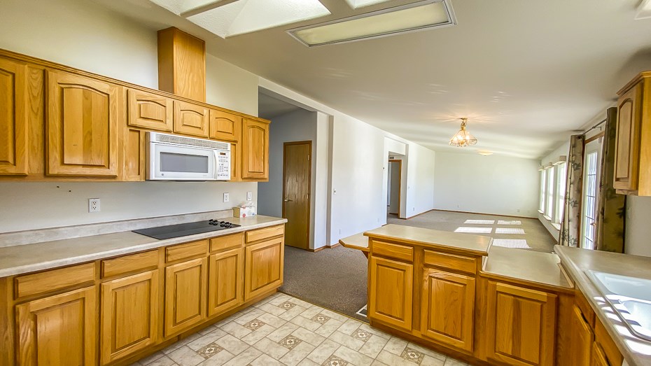 203 Sinclair St - Photo 7