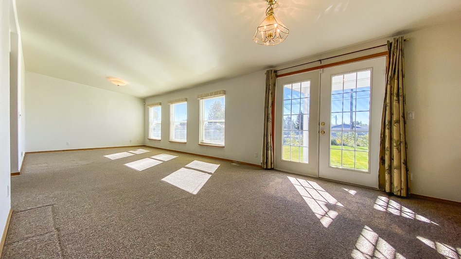 203 Sinclair St - Photo 8