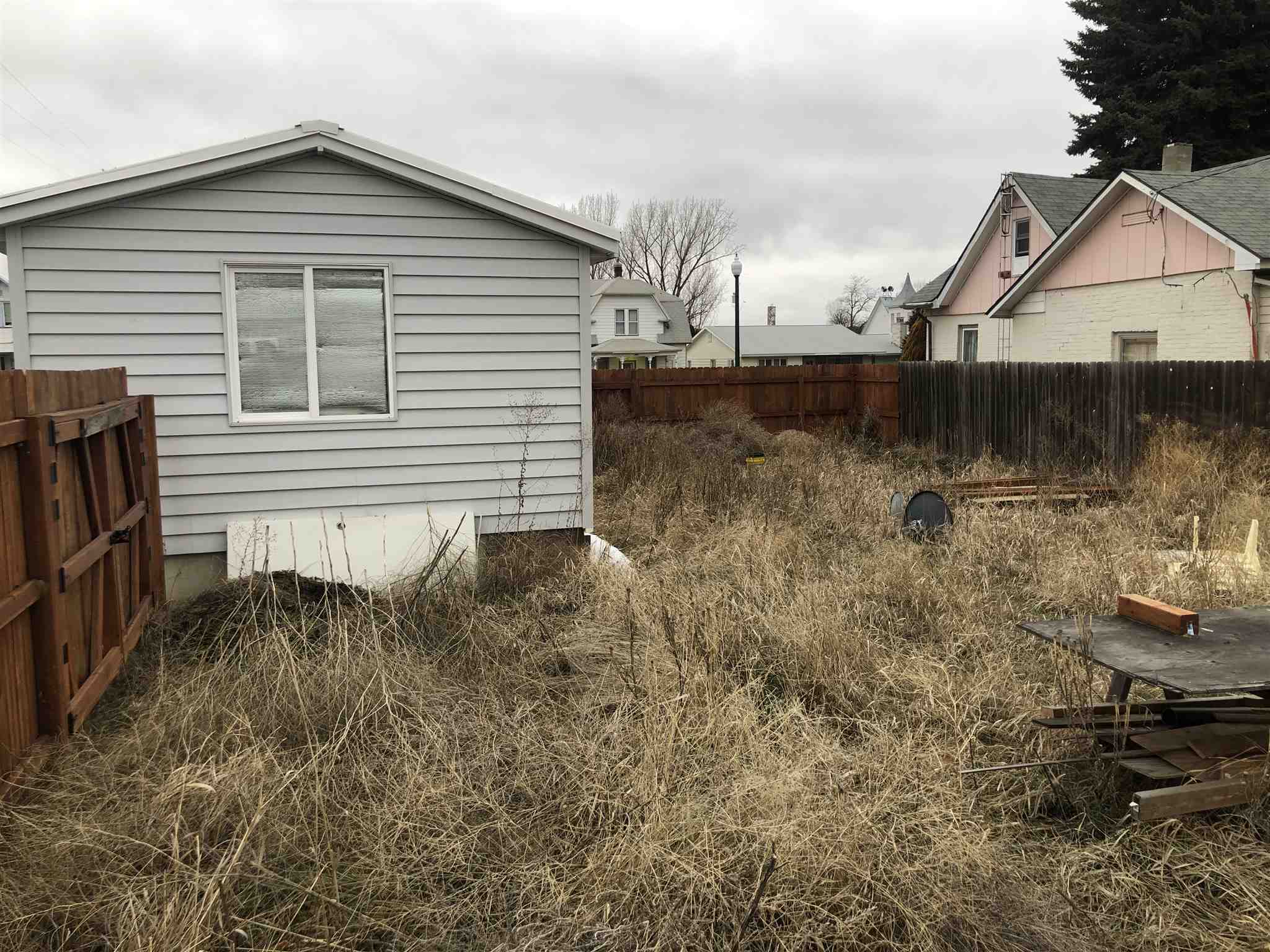 106 N 3rd St - Photo 8