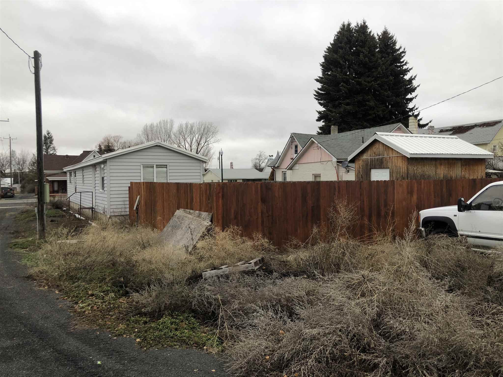 106 N 3rd St - Photo 9
