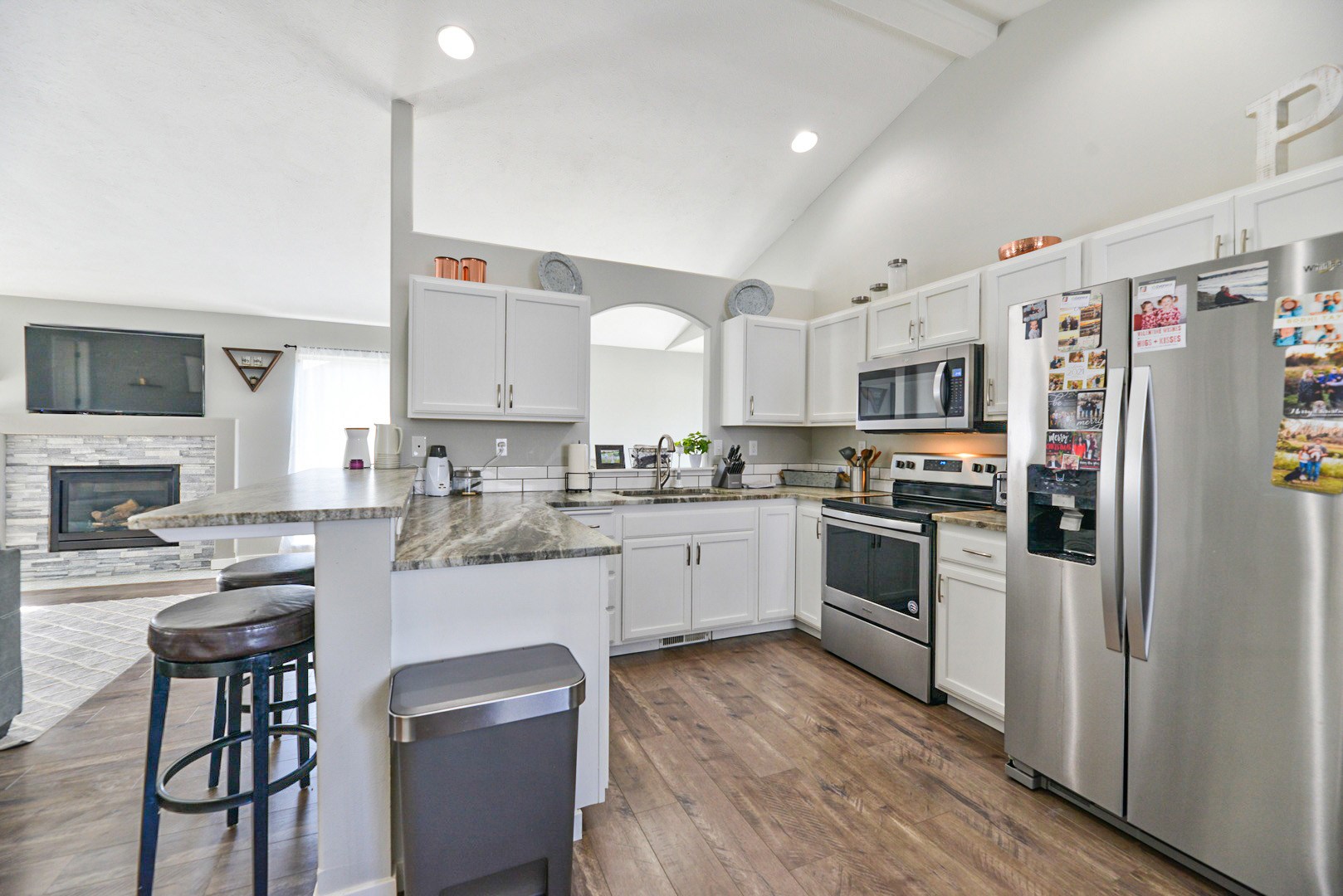 514 E Blackhawk Dr - Photo 13
