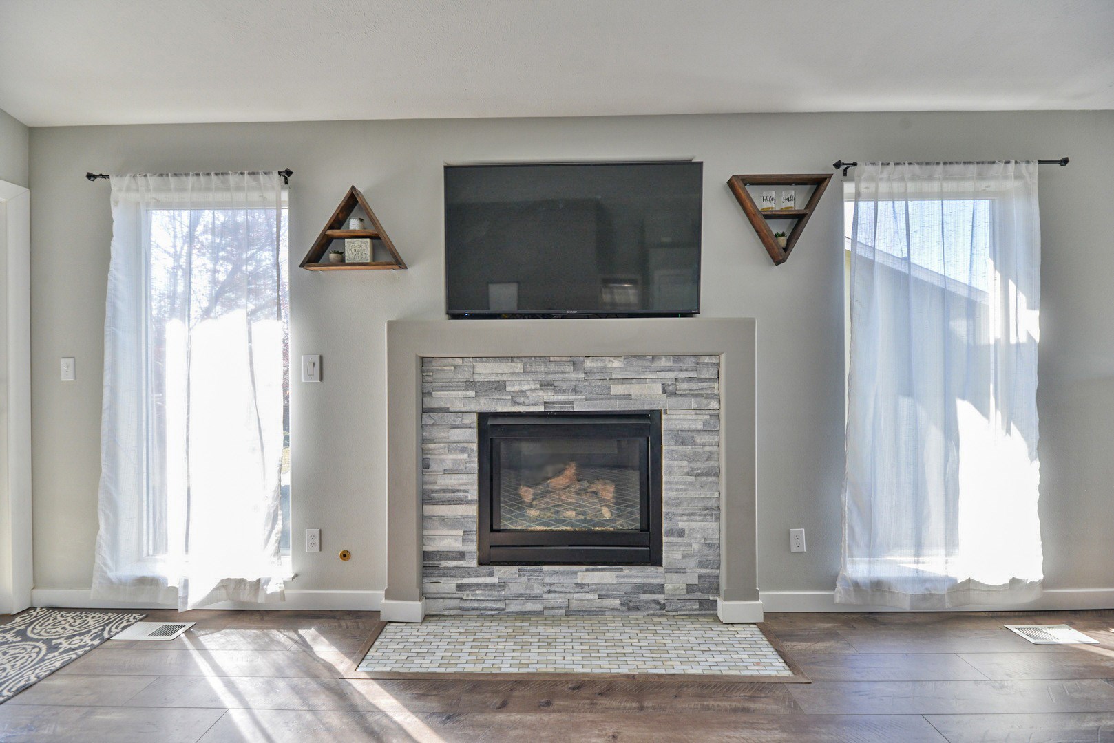 514 E Blackhawk Dr - Photo 9