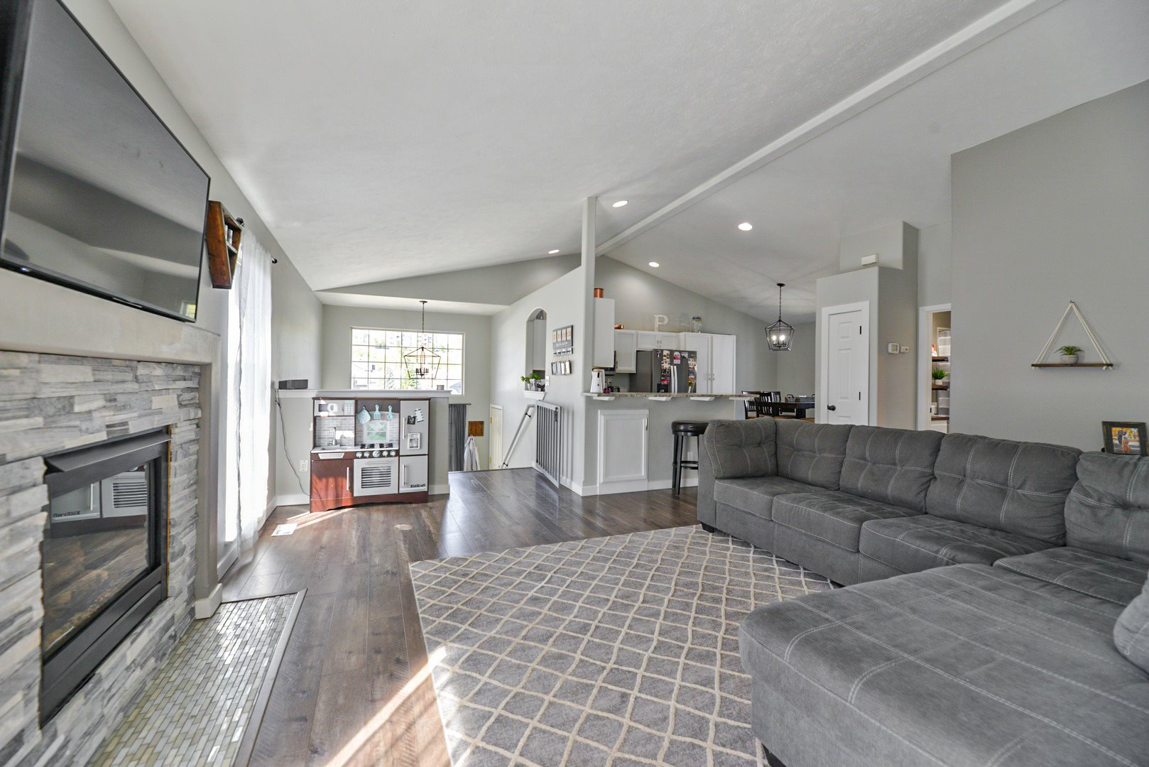 514 E Blackhawk Dr - Photo 10