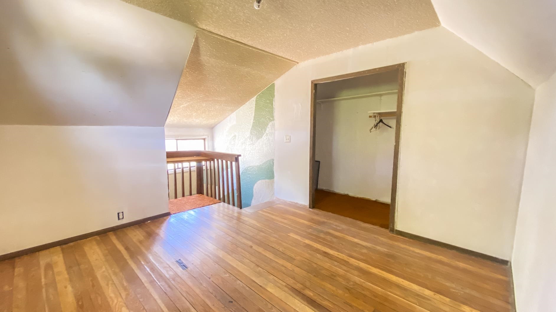 909 Main St - Photo 12