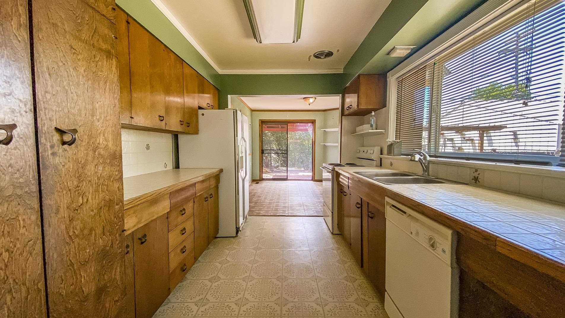 909 Main St - Photo 14