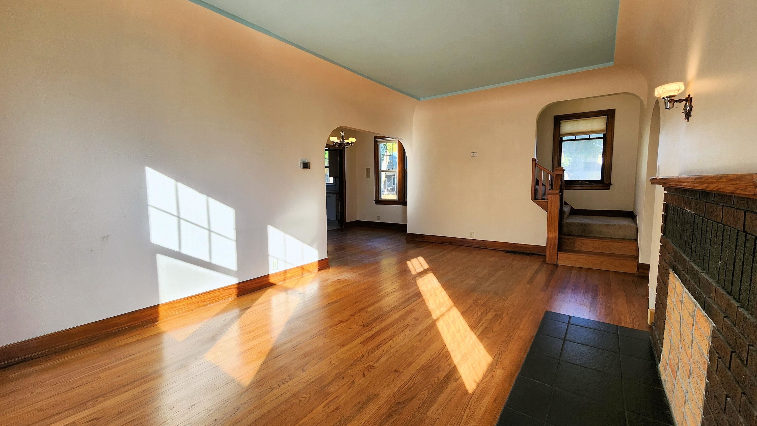 802 8th St - Photo 6