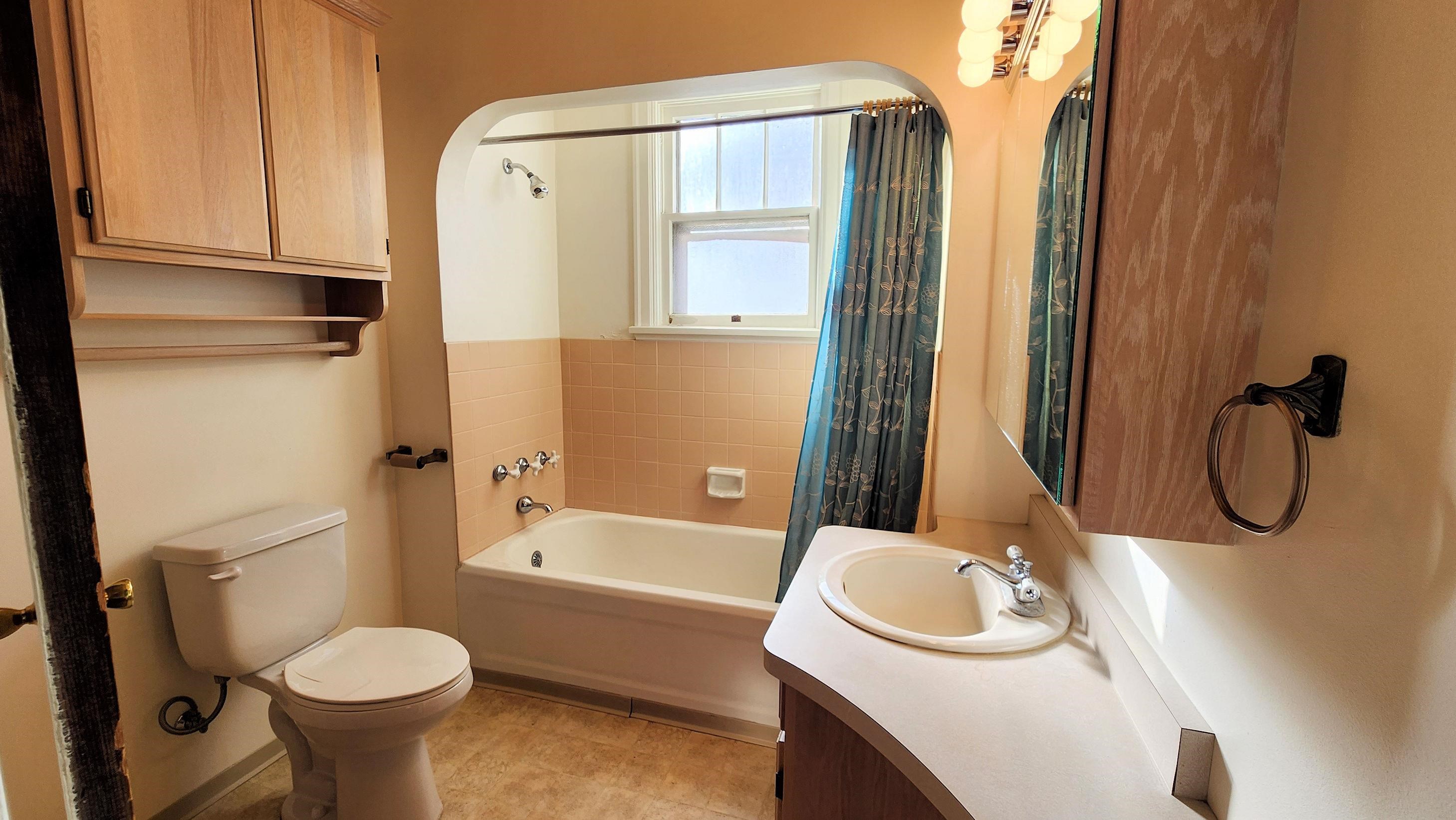 802 8th St - Photo 9