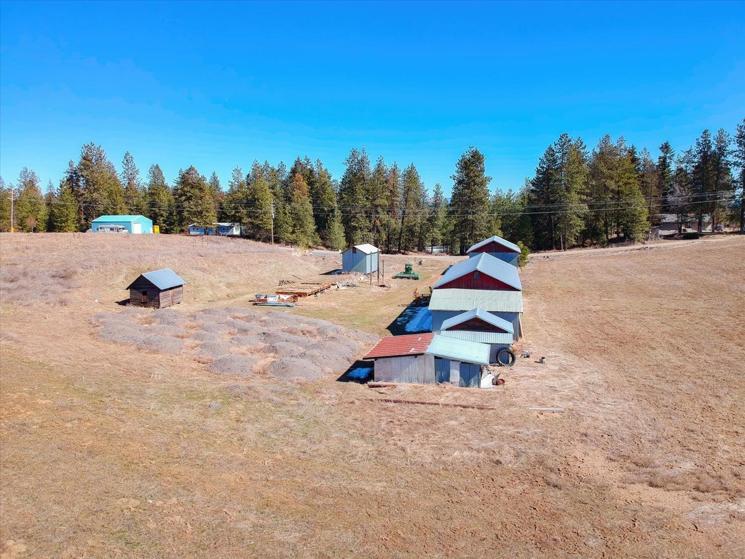 21200 N DIVISION Rd - Photo 19