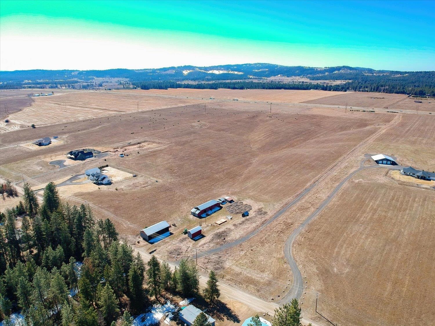 21200 N DIVISION Rd - Photo 22