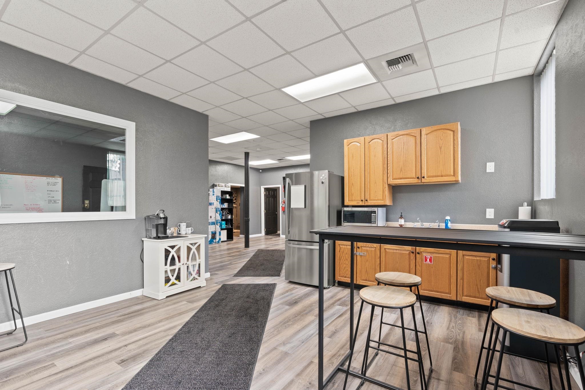 630 W Shannon Ave - Photo 4