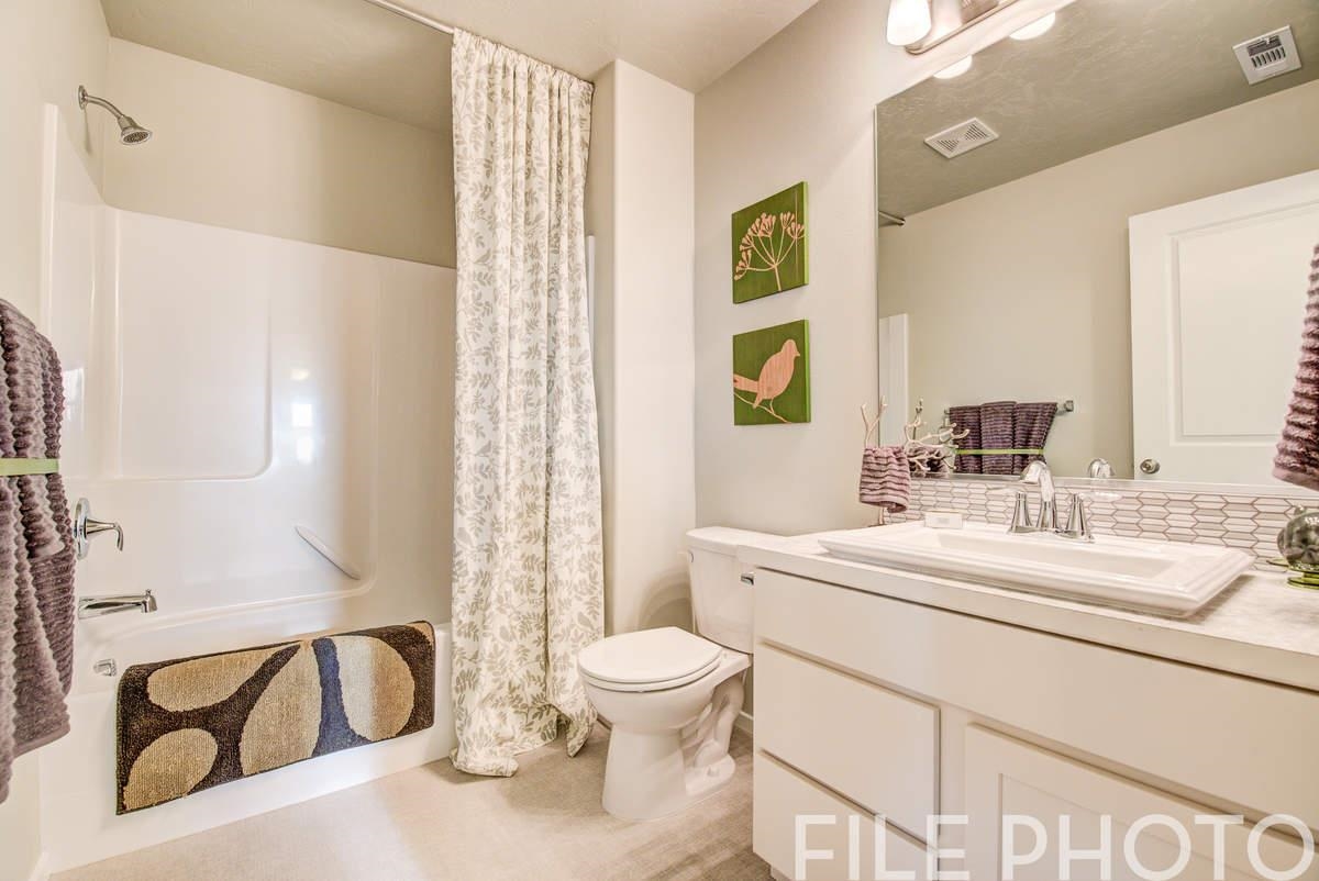 18724 E Riverside St - Photo 13