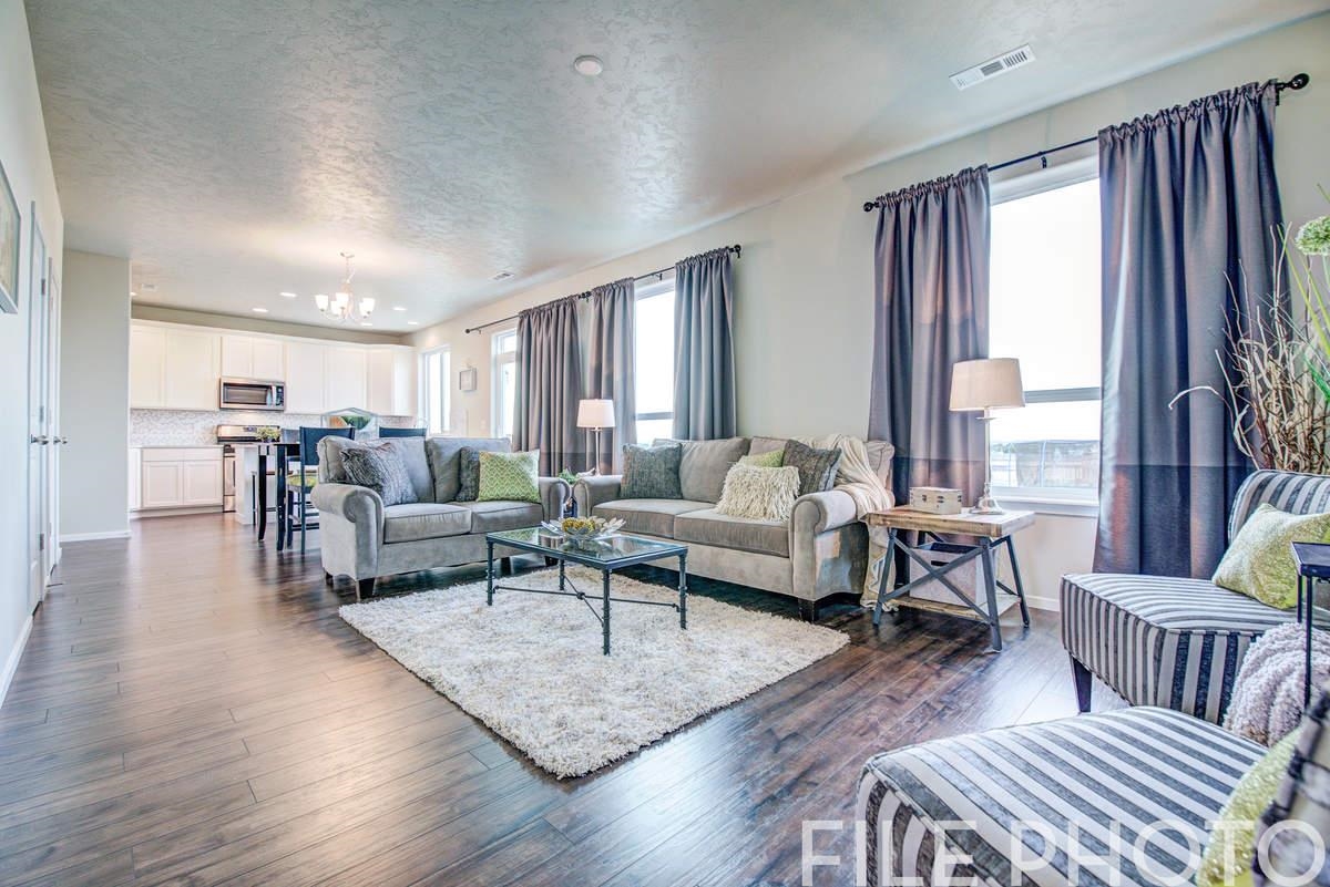 18724 E Riverside St - Photo 6
