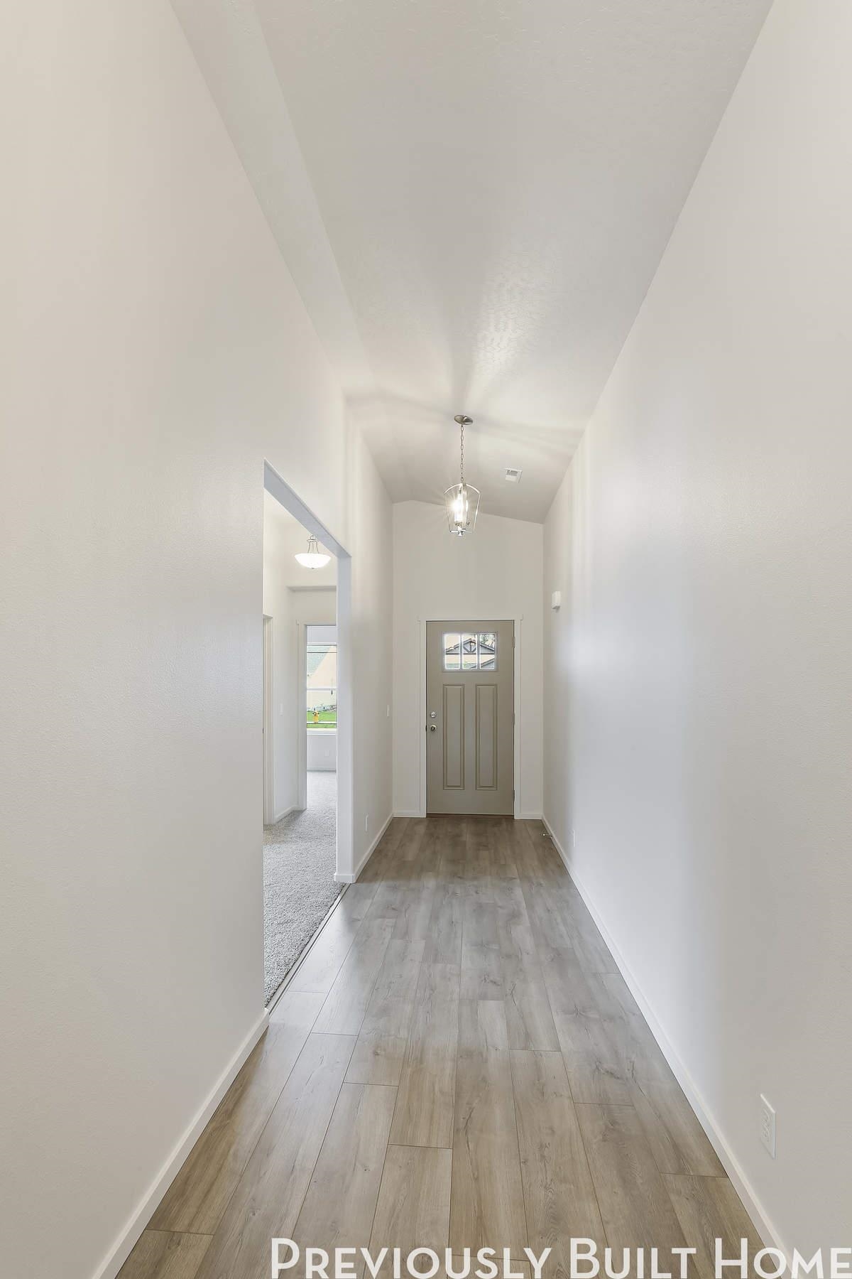 18717 E Riverside St - Photo 2