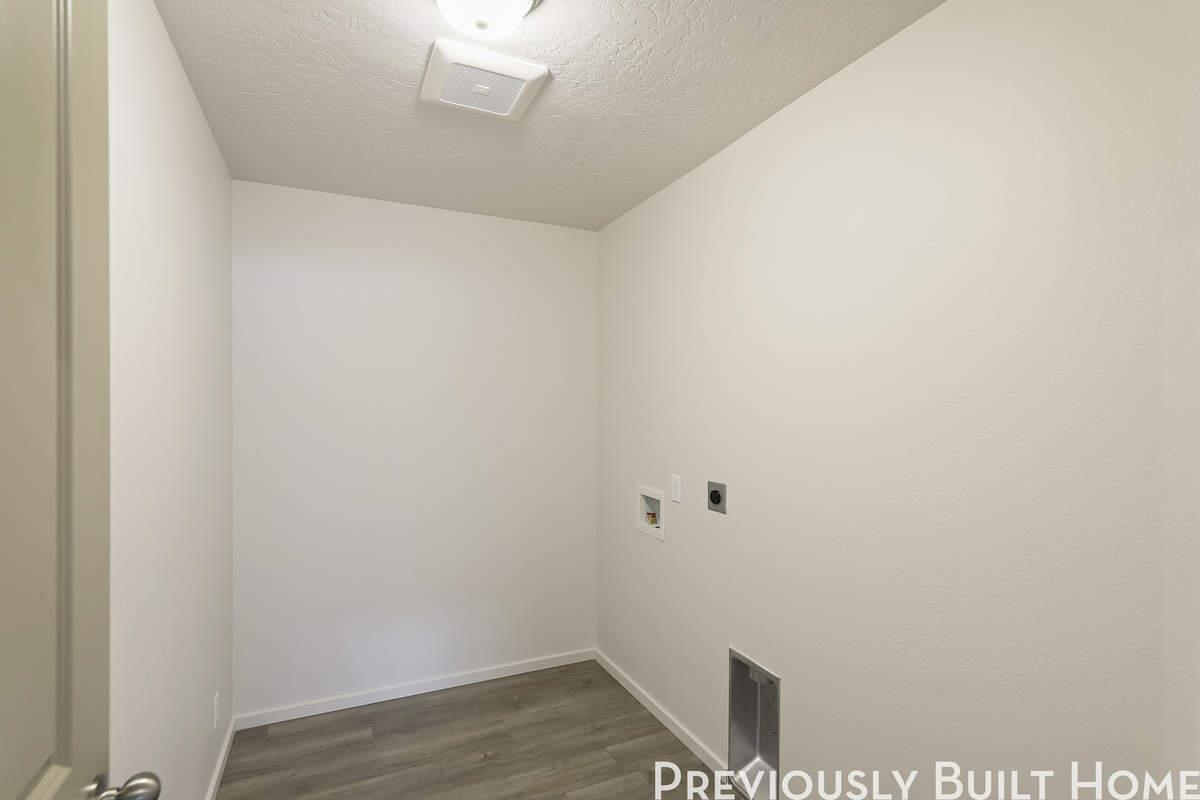 18717 E Riverside St - Photo 9