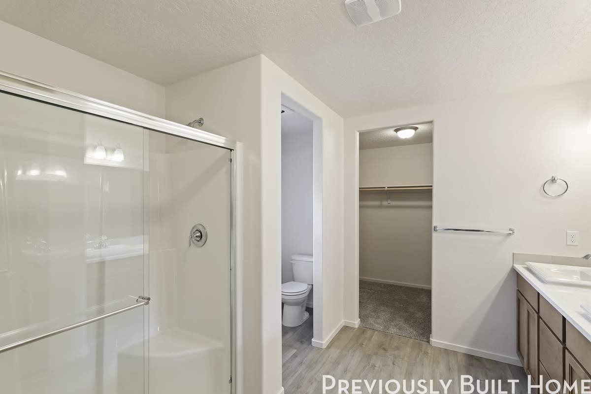 18717 E Riverside St - Photo 10