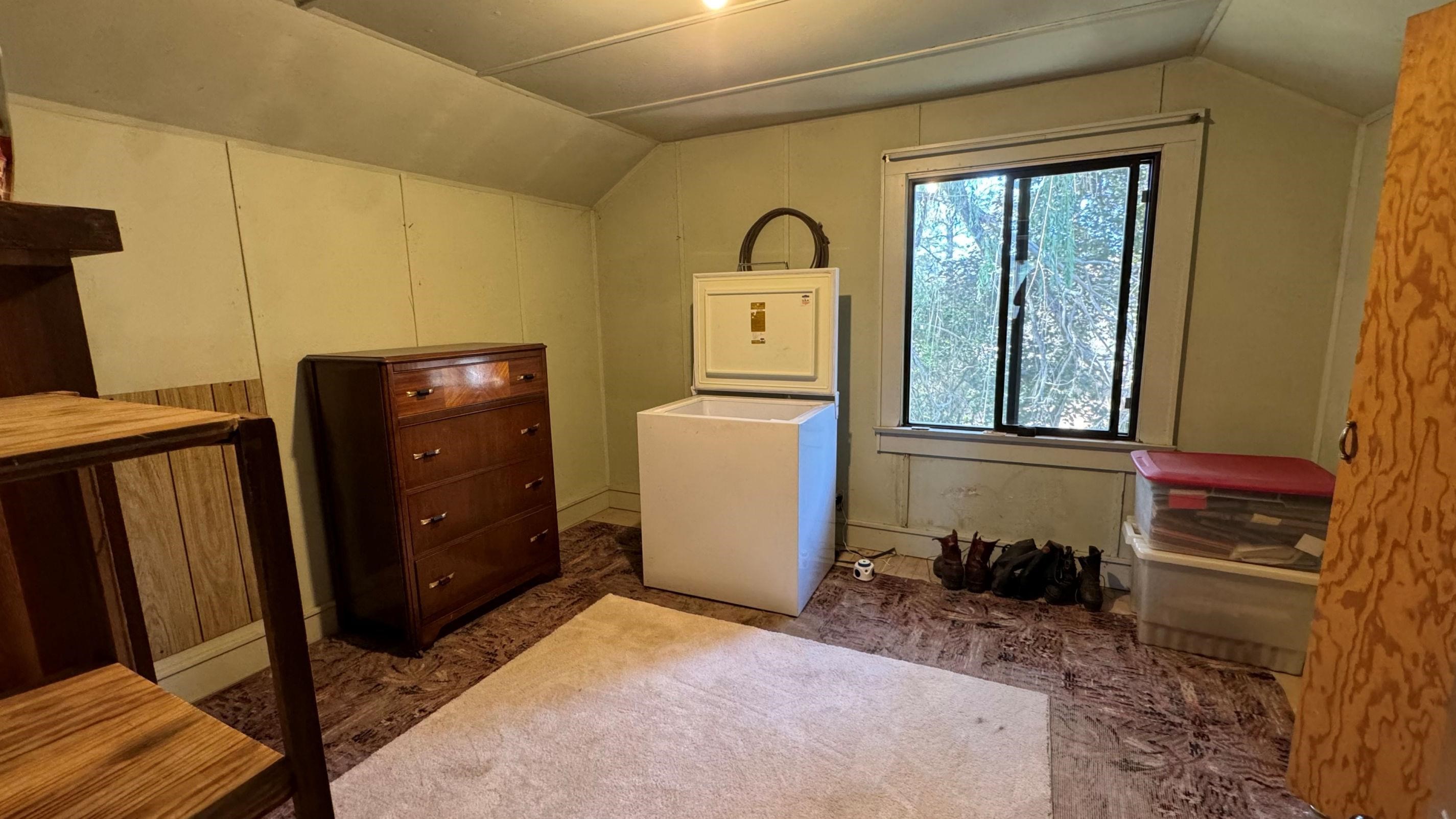 25546 E Miles/Creston Rd - Photo 32