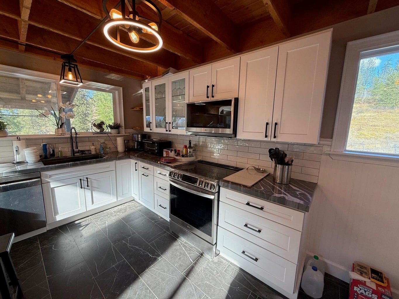 3226 Flyckt Rd - Photo 3