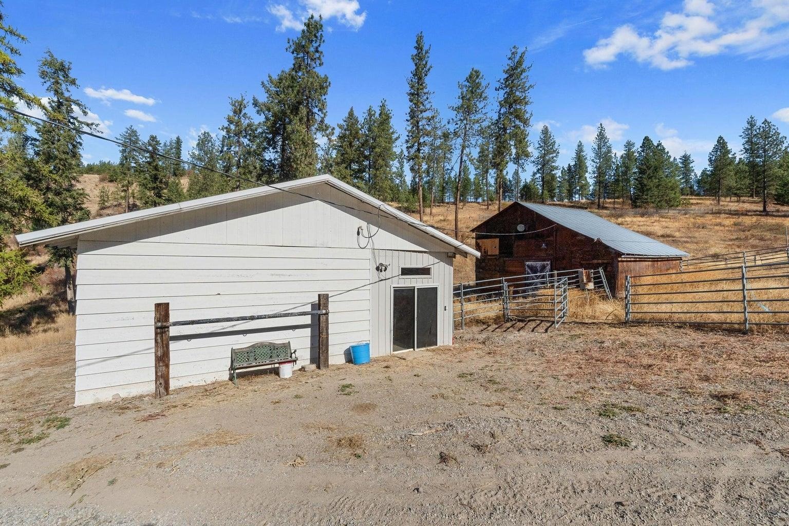 3226 Flyckt Rd - Photo 21