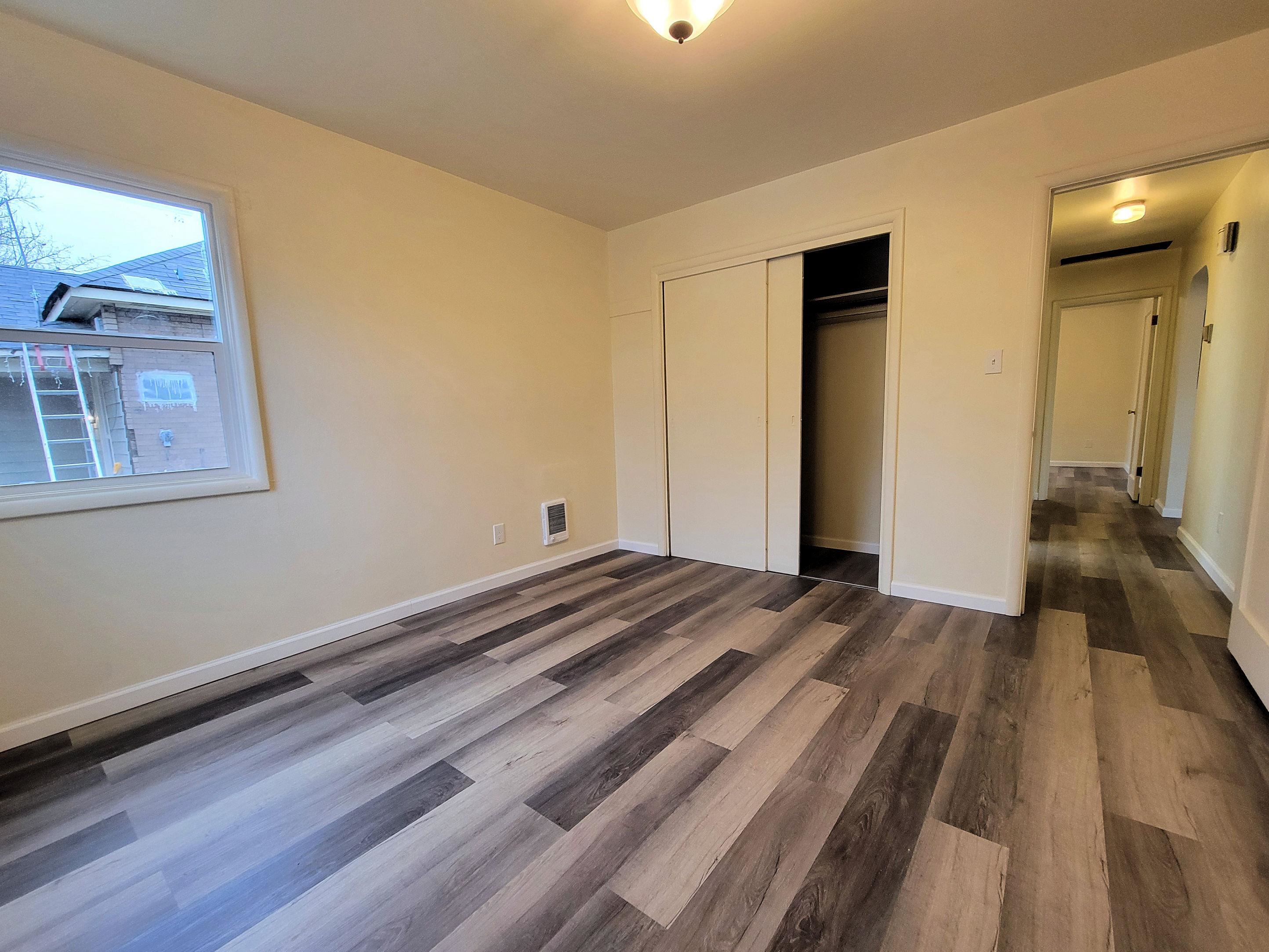 802 Logan St - Photo 19