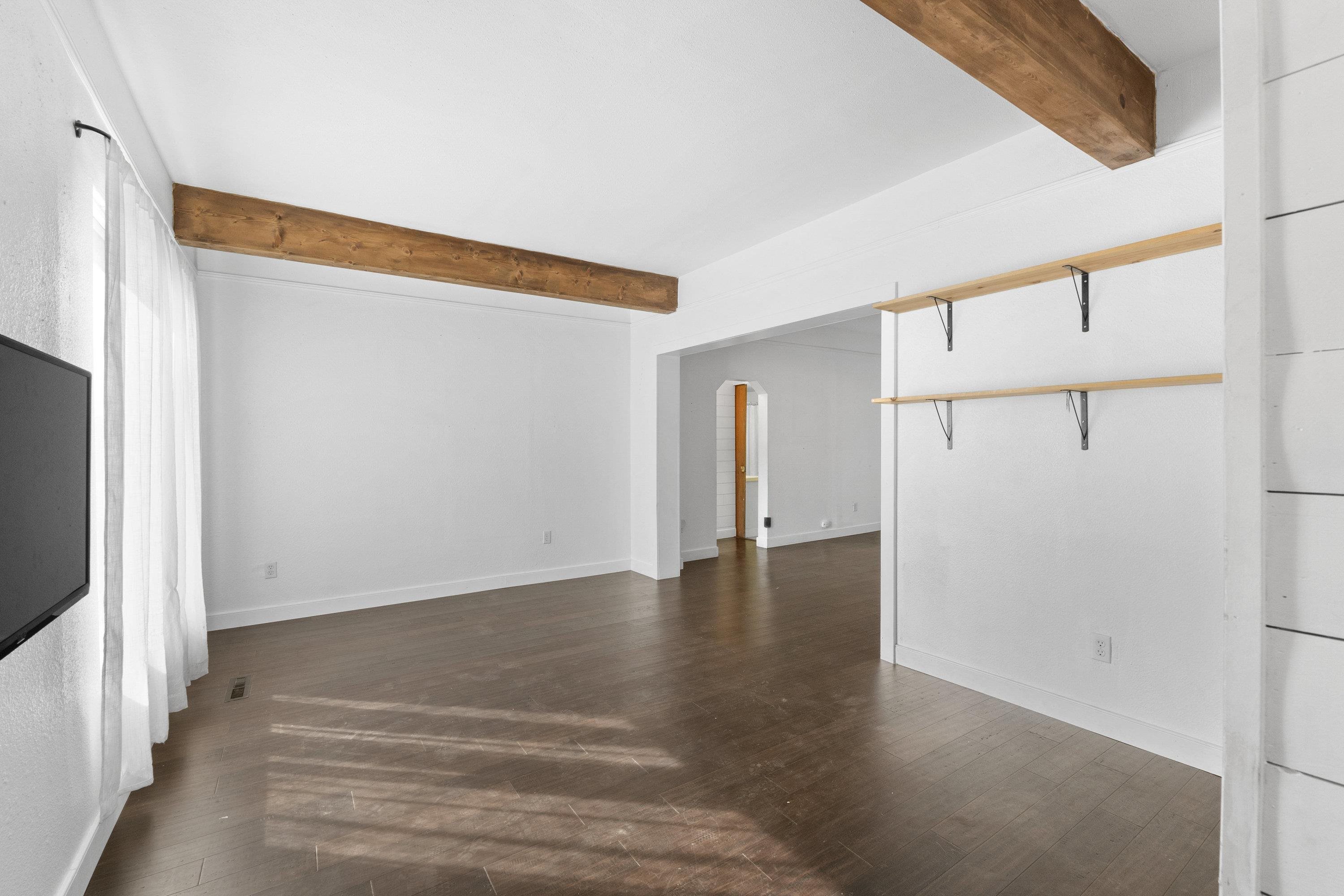 5327 N Crestline St - Photo 6