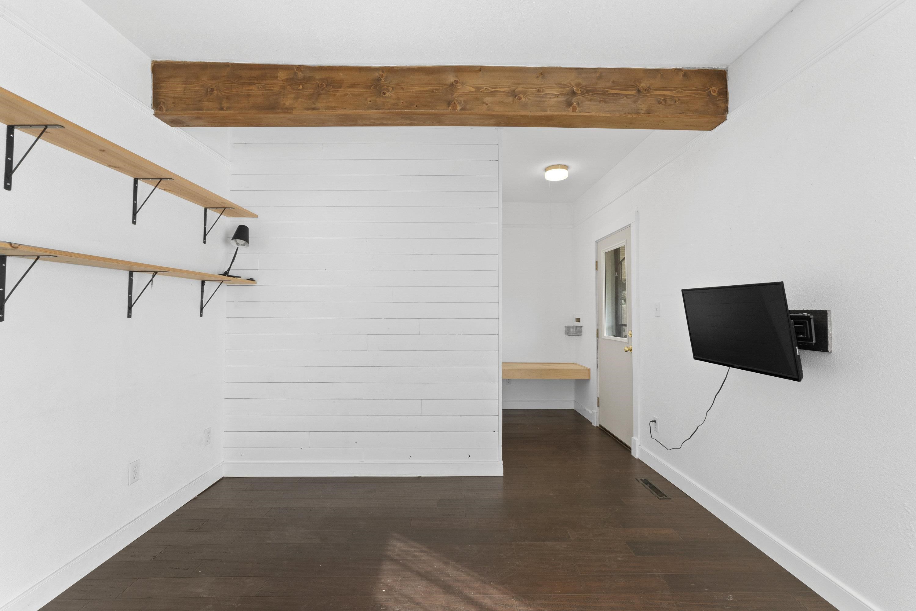 5327 N Crestline St - Photo 7