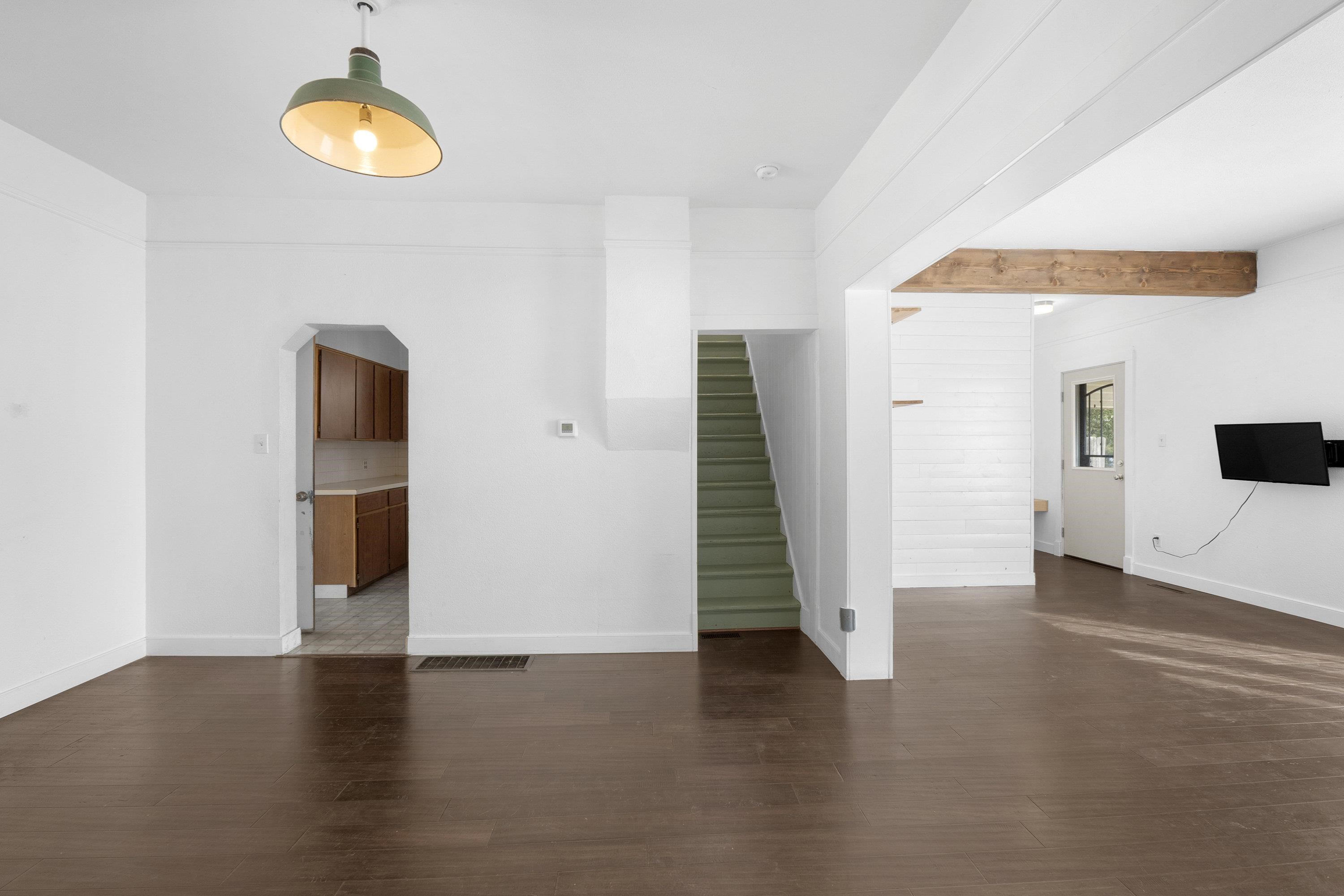 5327 N Crestline St - Photo 9