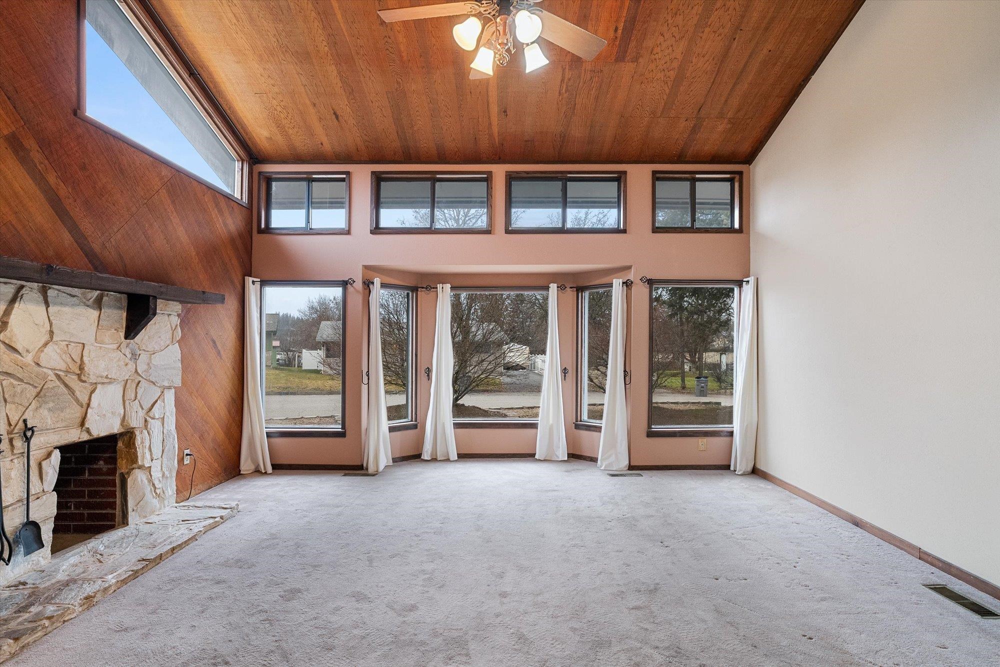 1023 Olympic Way - Photo 3