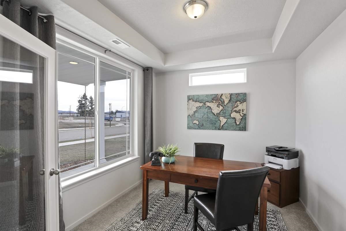 18721 E Riverside Ct - Photo 3