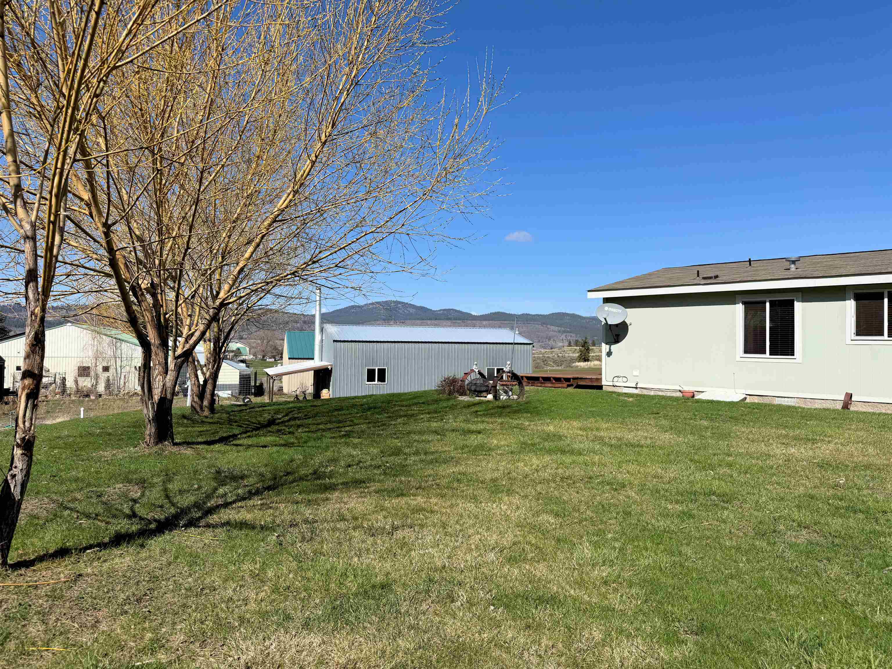316 Airport Loop - Photo 17