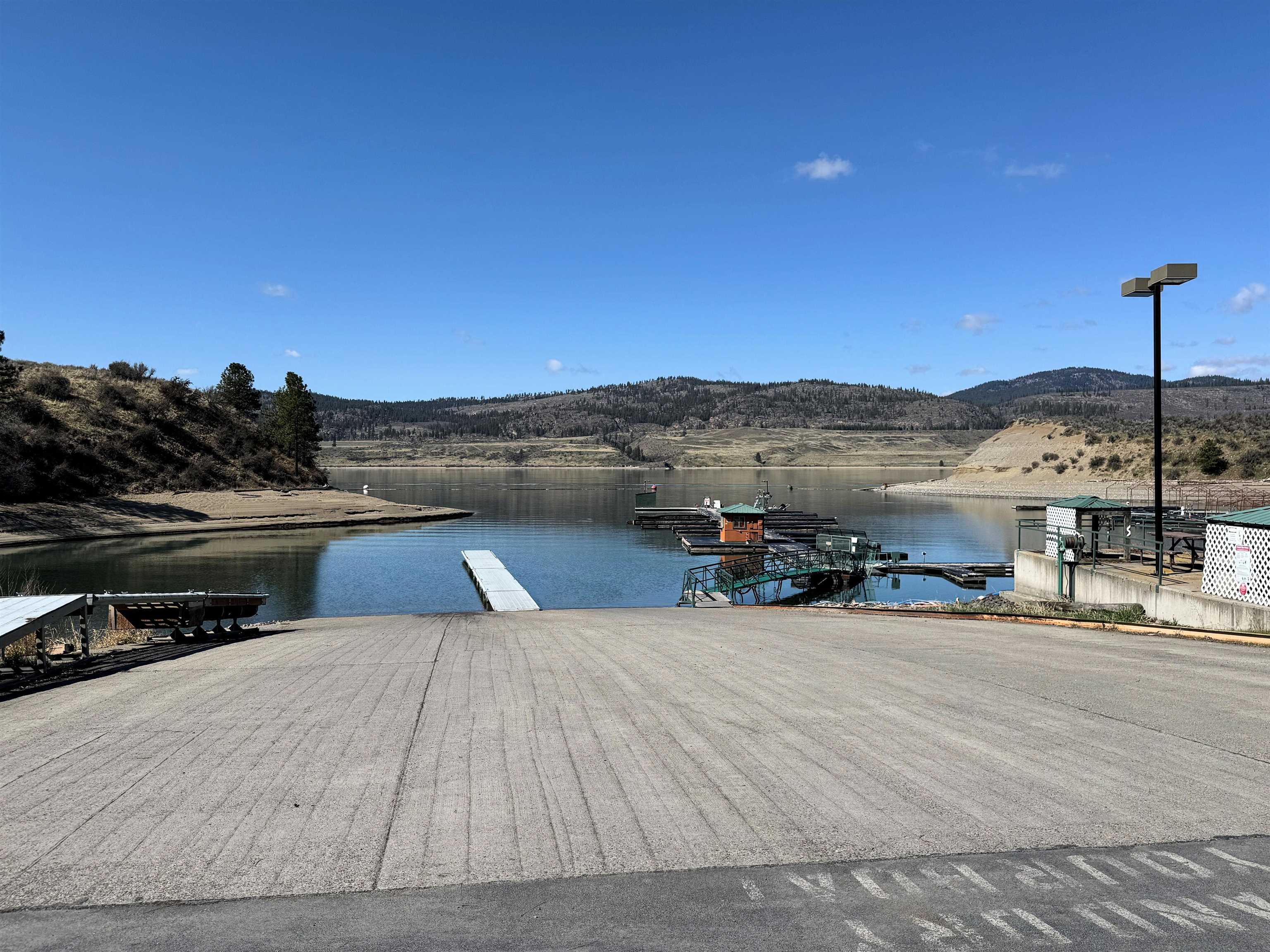 316 Airport Loop - Photo 29
