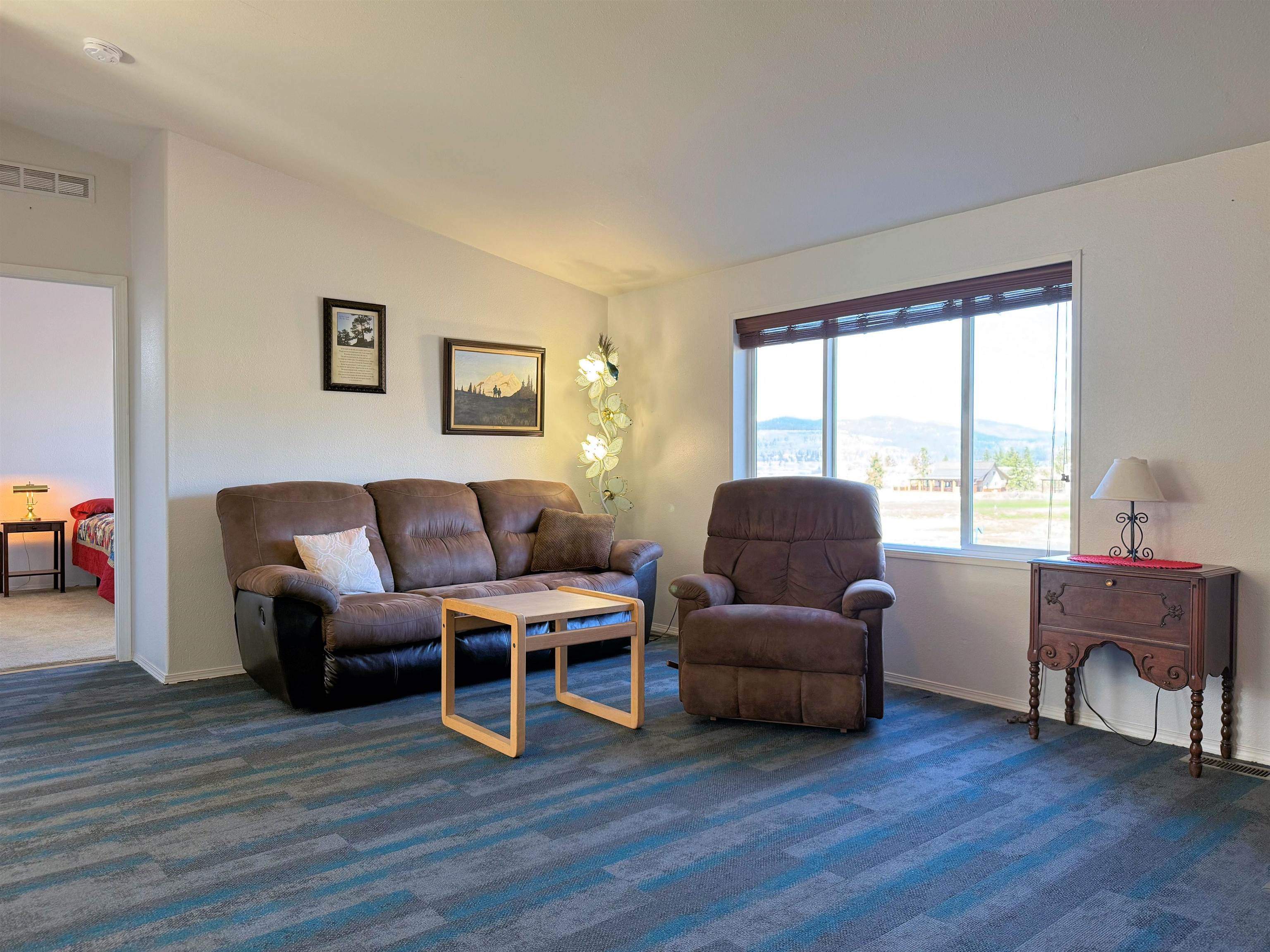 316 Airport Loop - Photo 6