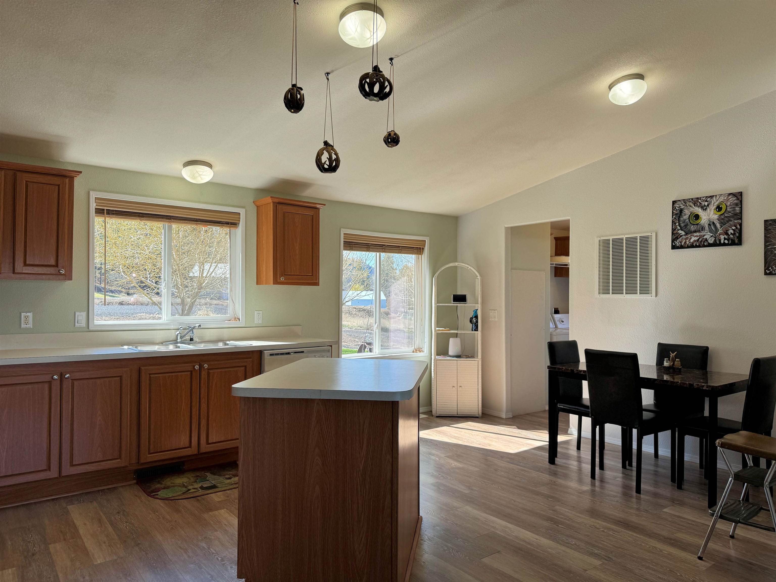 316 Airport Loop - Photo 7