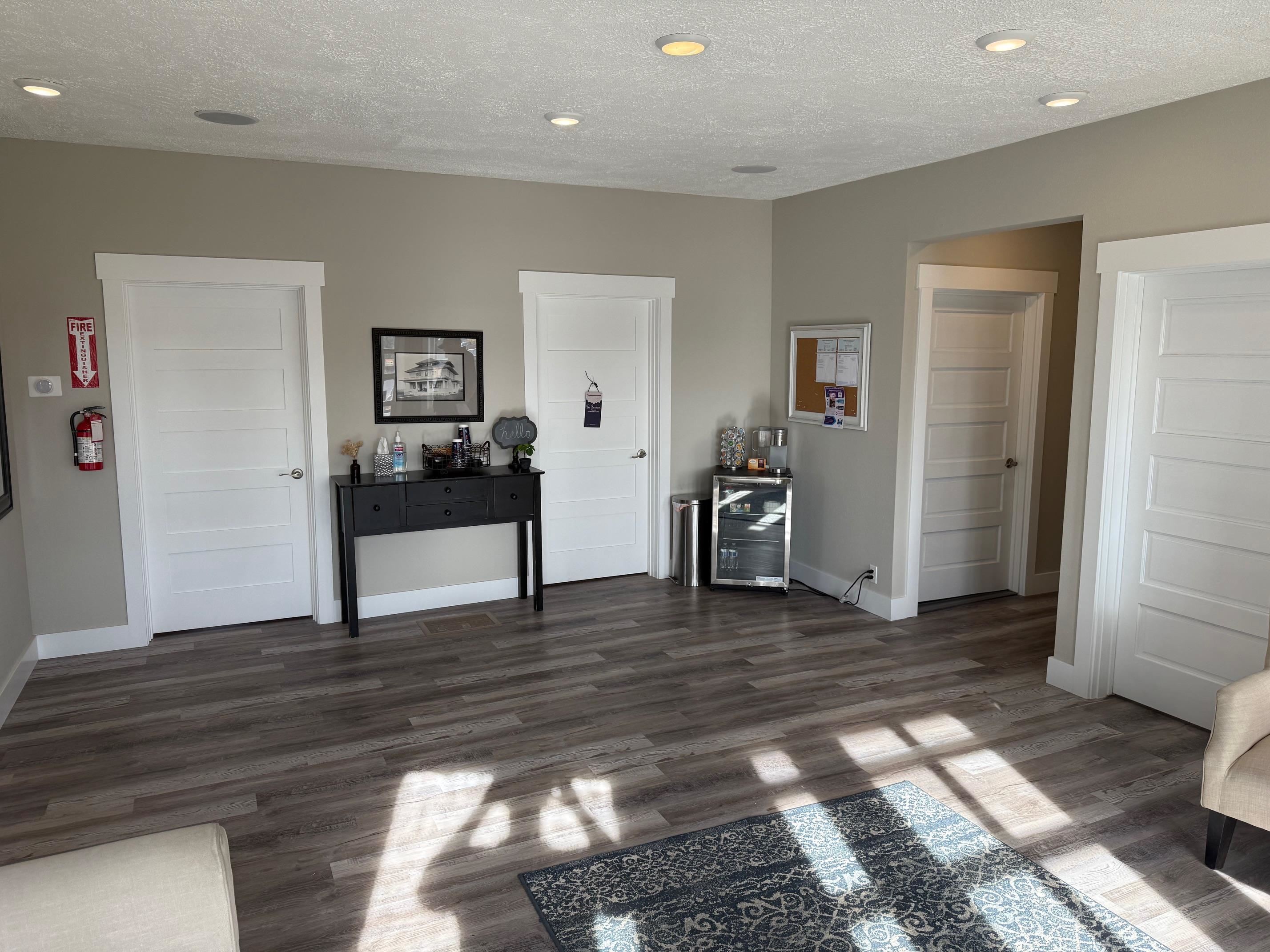 323 S Pines Rd - Photo 7