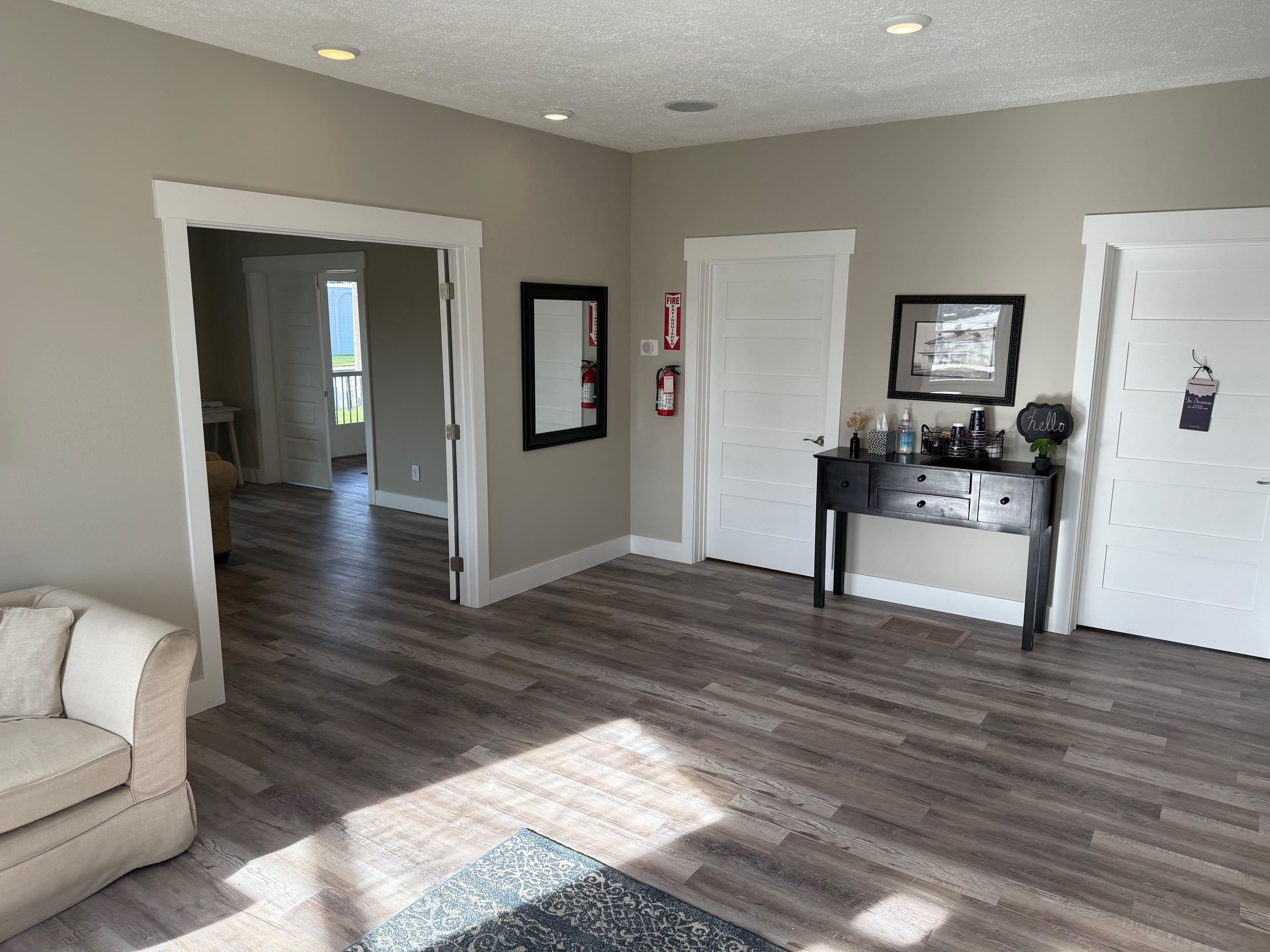 323 S Pines Rd - Photo 8