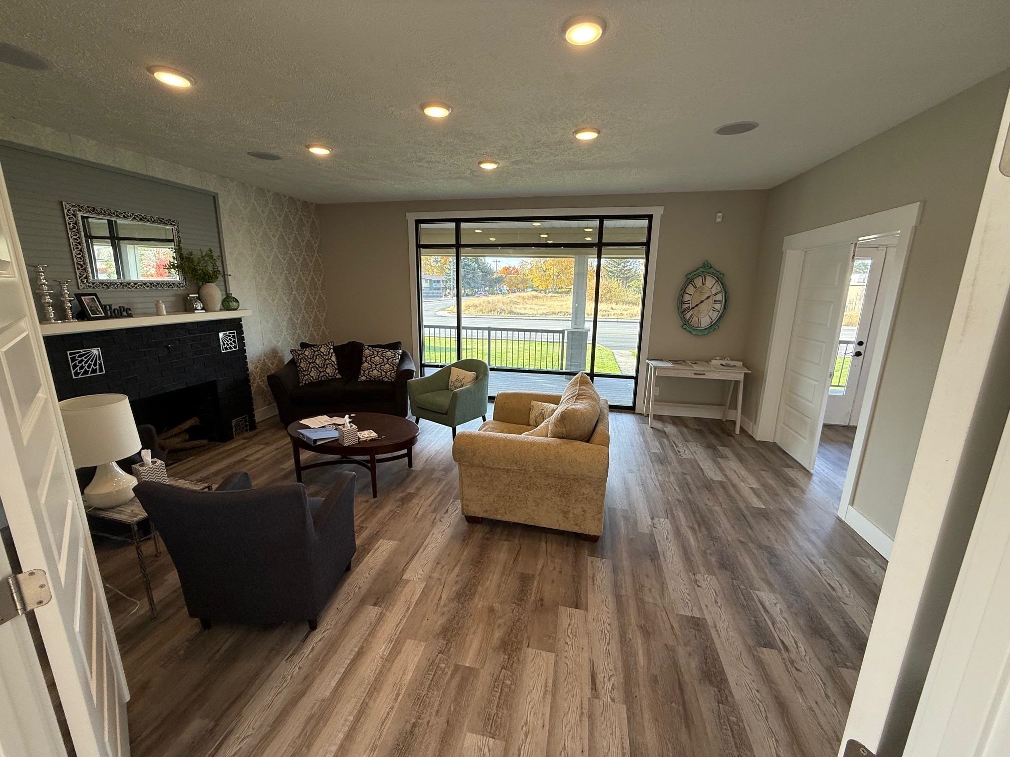 323 S Pines Rd - Photo 9
