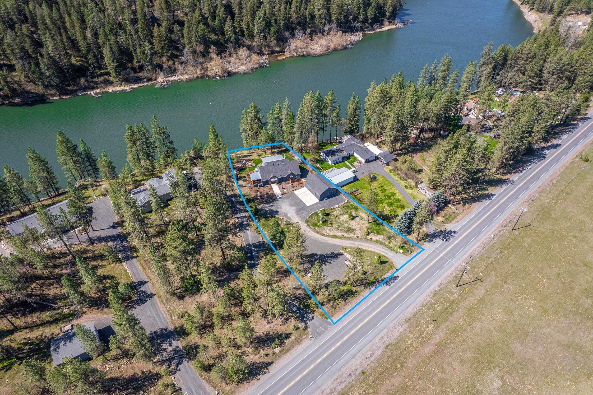 11411 N Nine Mile Rd - Photo 2