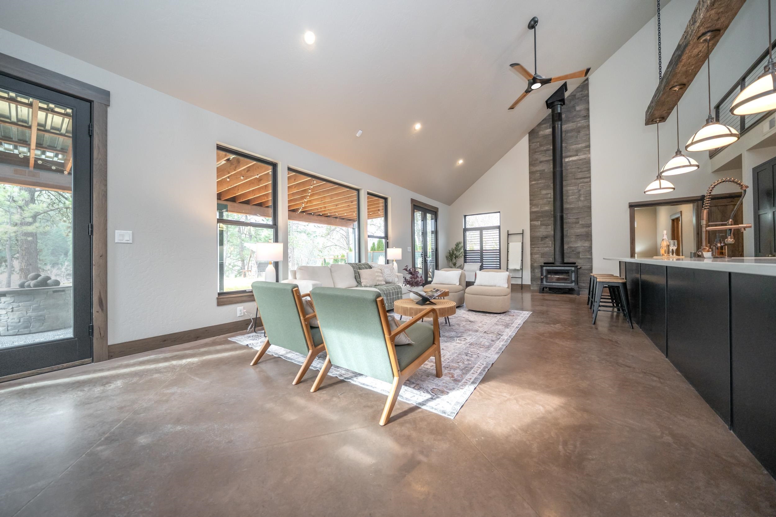 11411 N Nine Mile Rd - Photo 8