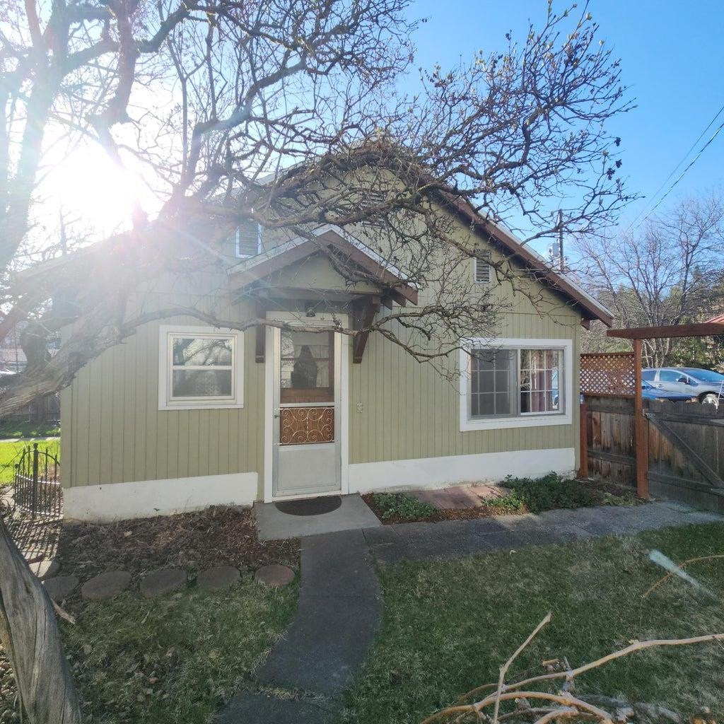 272 S ALDER St - Photo 2